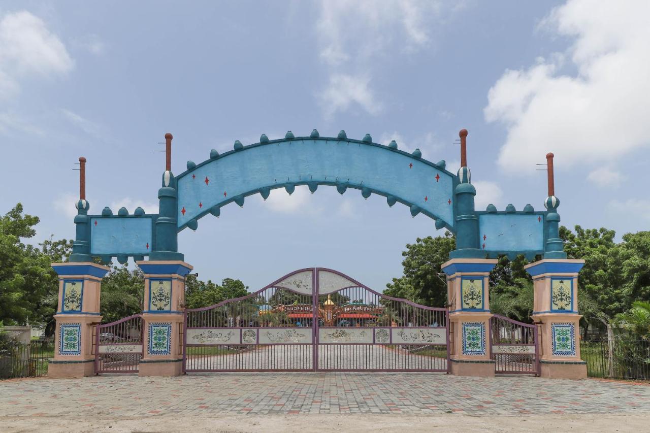 Capital O 49279 Chhab Chhaba Chhab Water Fun Park & Resort Damka Екстериор снимка